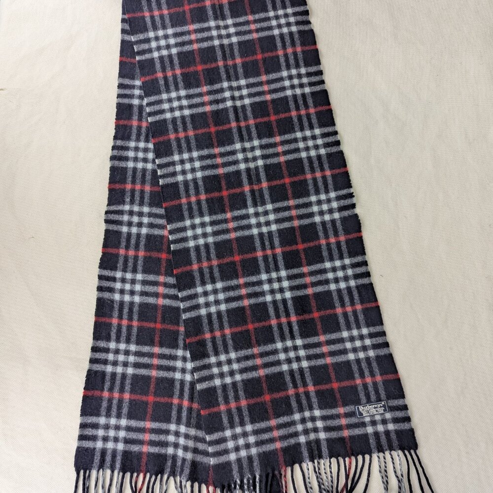 Burberry's Scarf Blue – Unisex Lambswool Check – Luxury Warm Winter Fashion - Picture 2 of 7